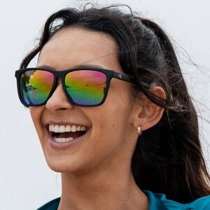 New NIB Knockaround Fast Lanes Sport Rainbow on Black Unisex 🌈